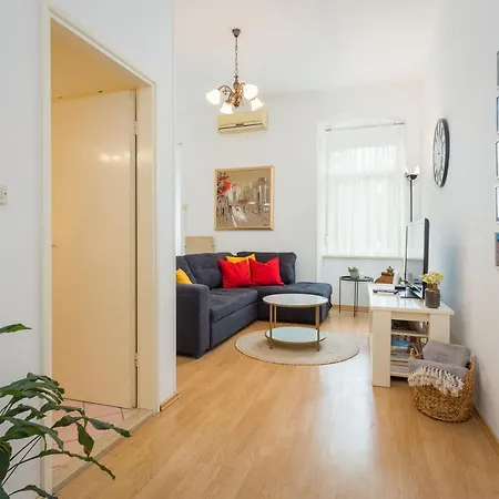 Apartman Lussi Pula Exterior photo