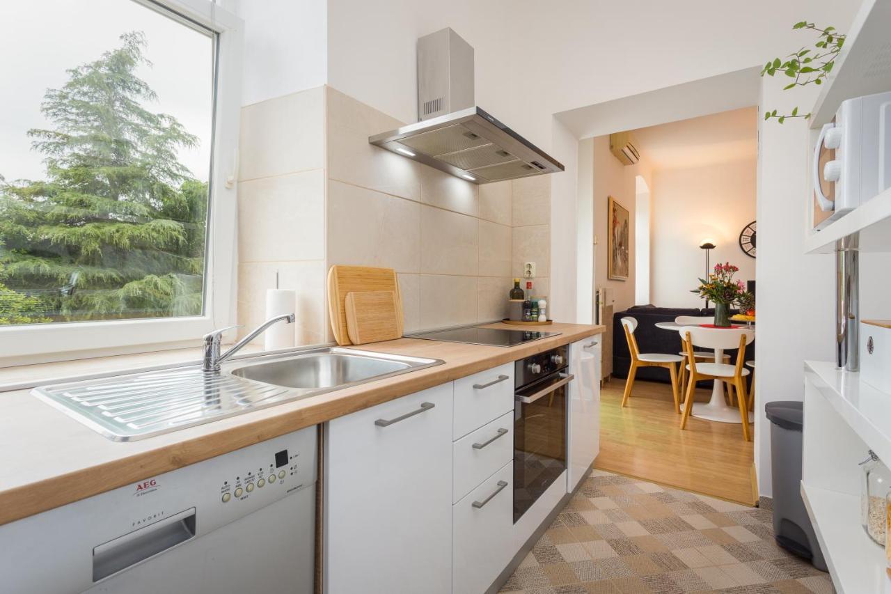 Lussi Apartment